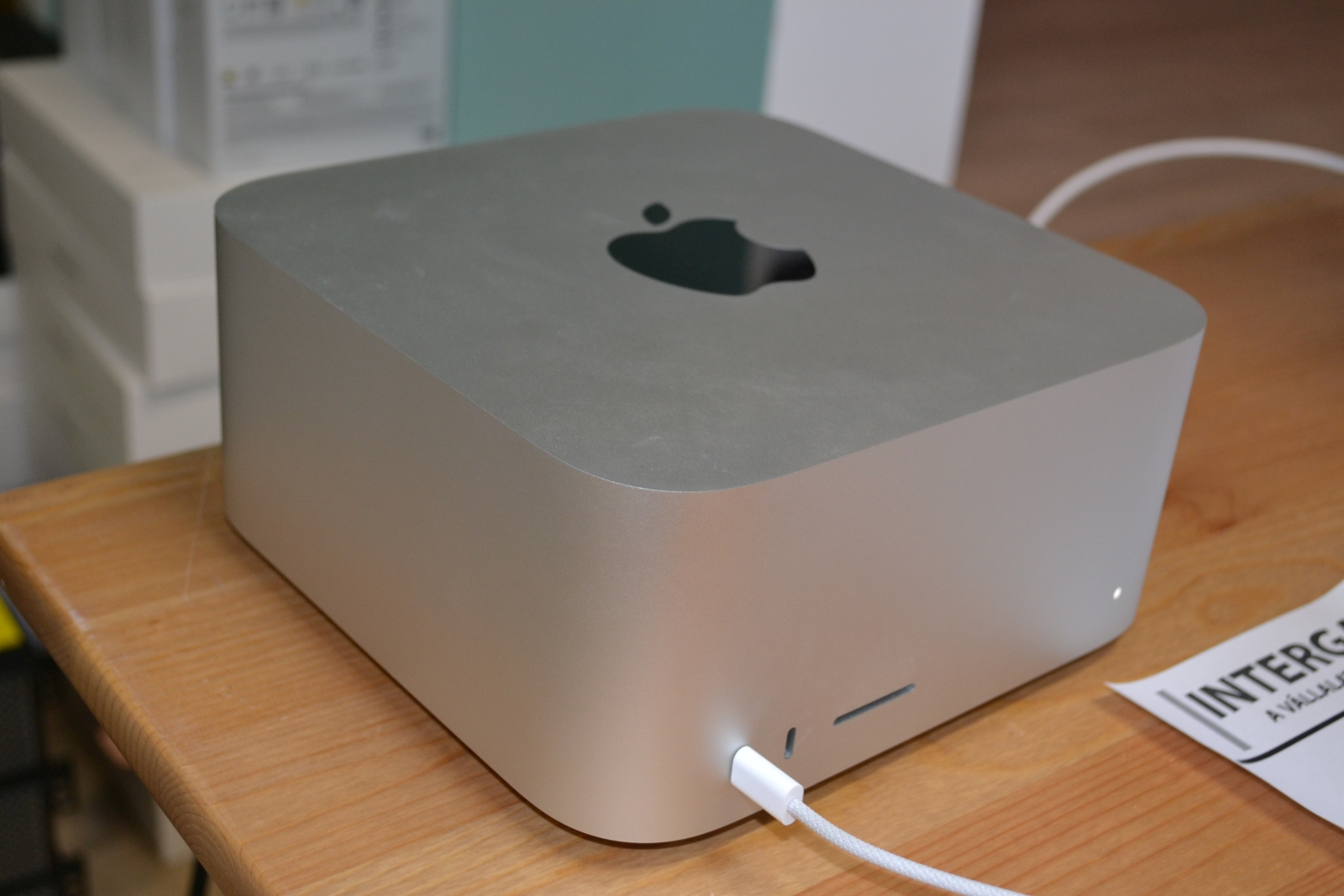 Apple Mac Studio M1 Max 2