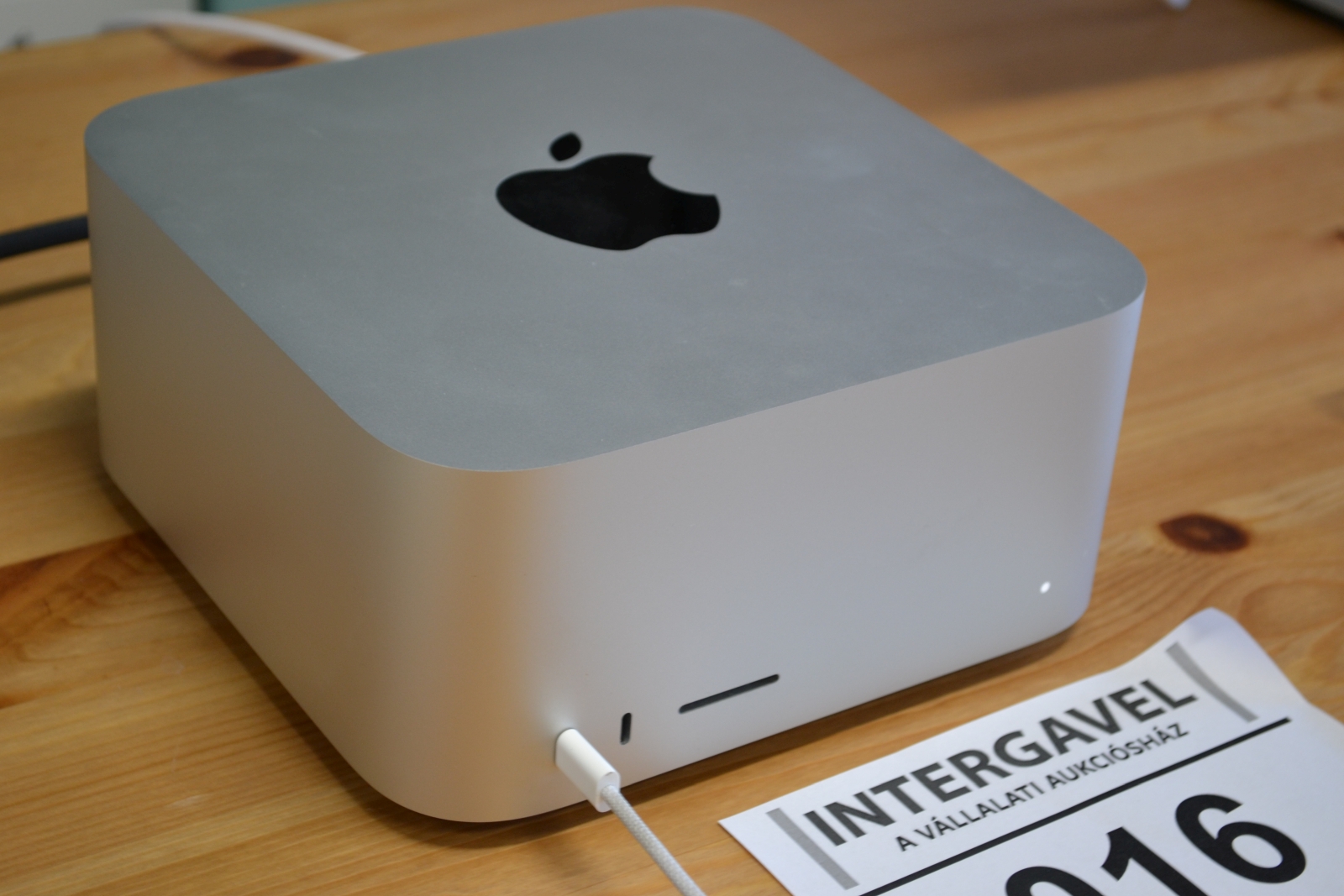 Apple Mac Studio M1 Max 2