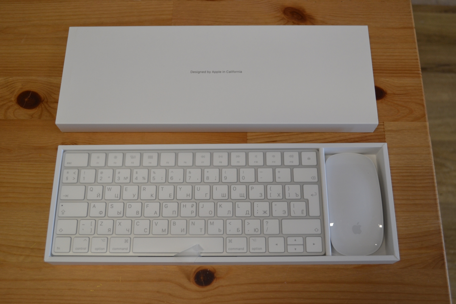 Magic Keyboard (RU - orosz billentyűkiosztás) Magic Mouse-al