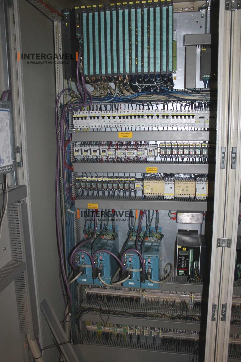 Pohár - minimál árat eléri 6