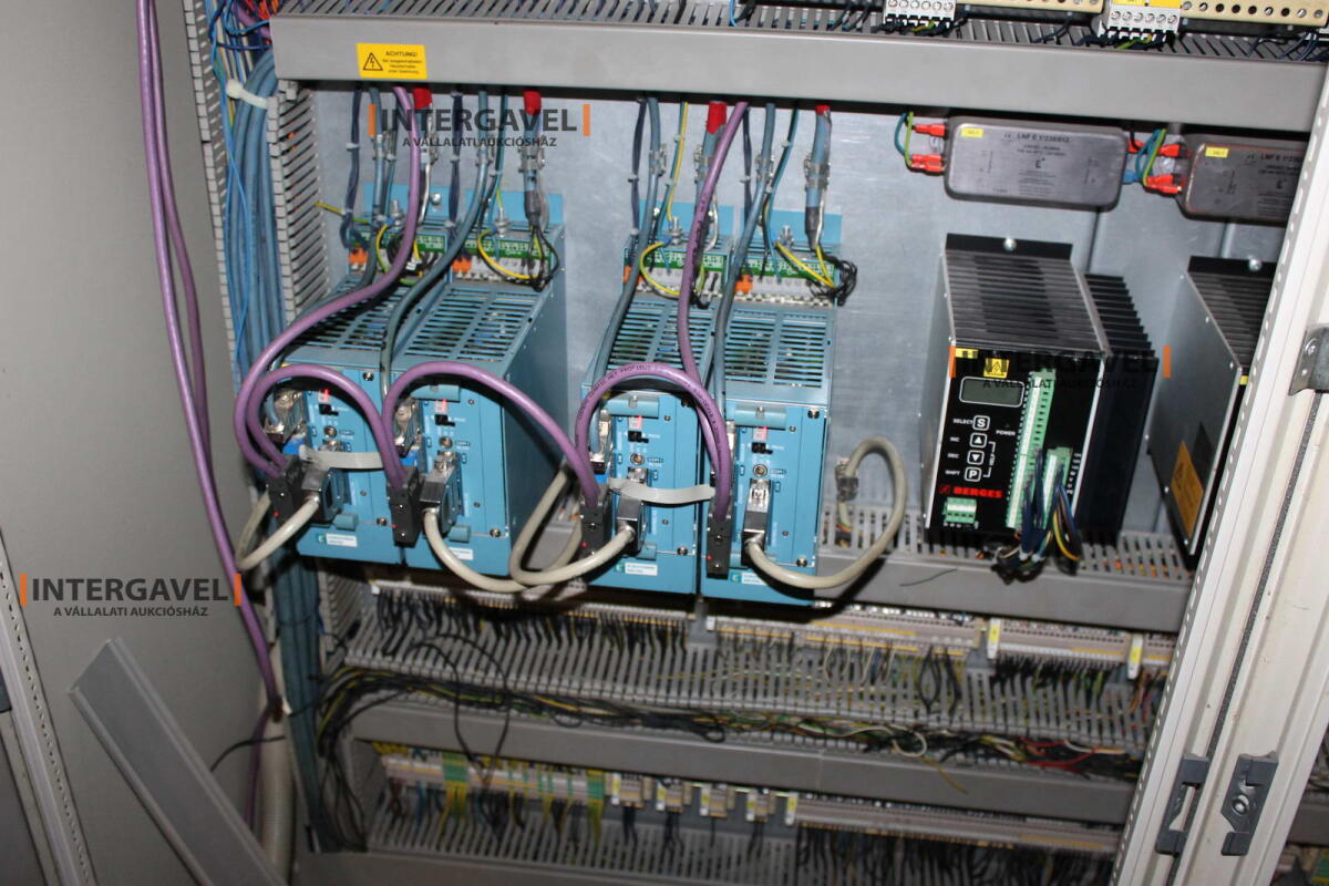 Pohár - minimál árat eléri 8