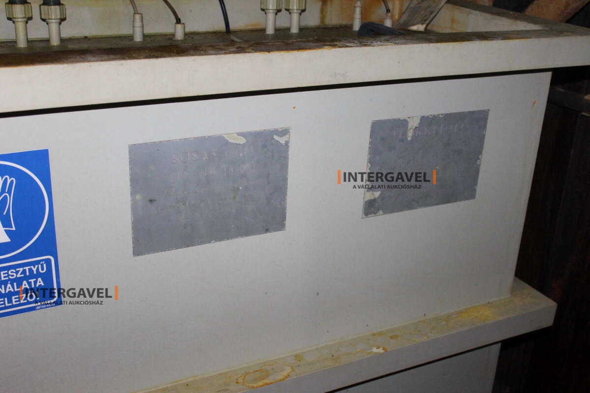 Pohár - nincs minimál  jön licit 6