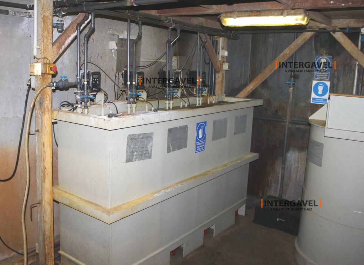 Pohár - nincs minimál  jön licit 4