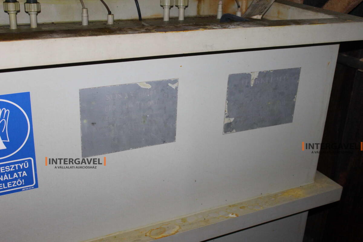 Pohár - nincs minimál  jön licit 6