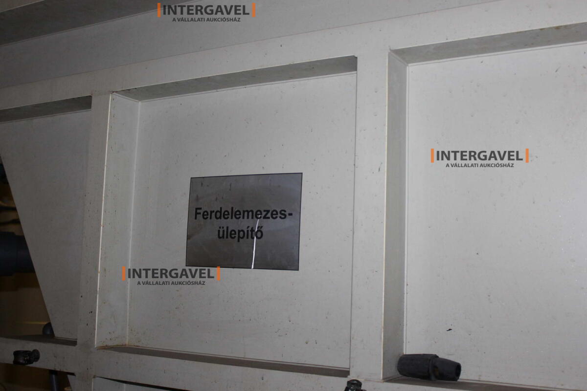 Pohár - nincs minimál  jön licit 11