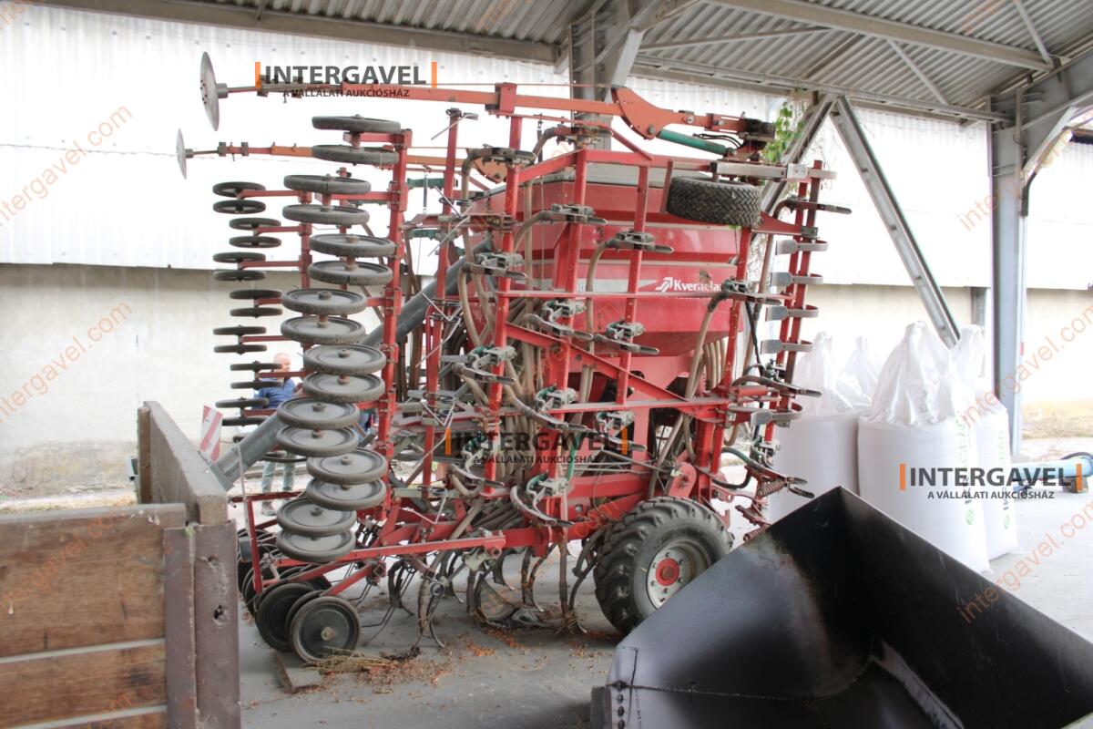 Gabona vetőgép - Kverneland 4