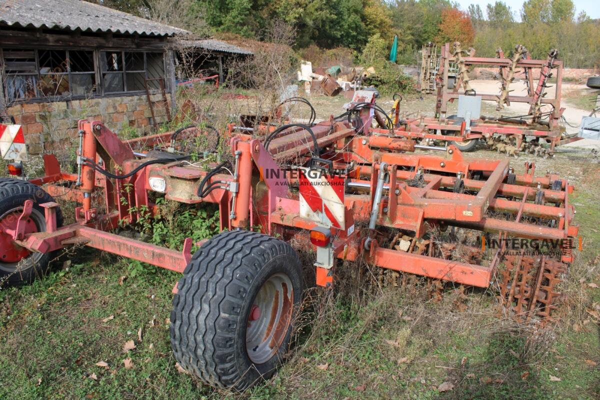 Kultivátor 3