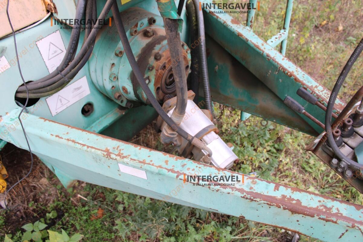 Takarmánykeverő, kiosztókocsi 17