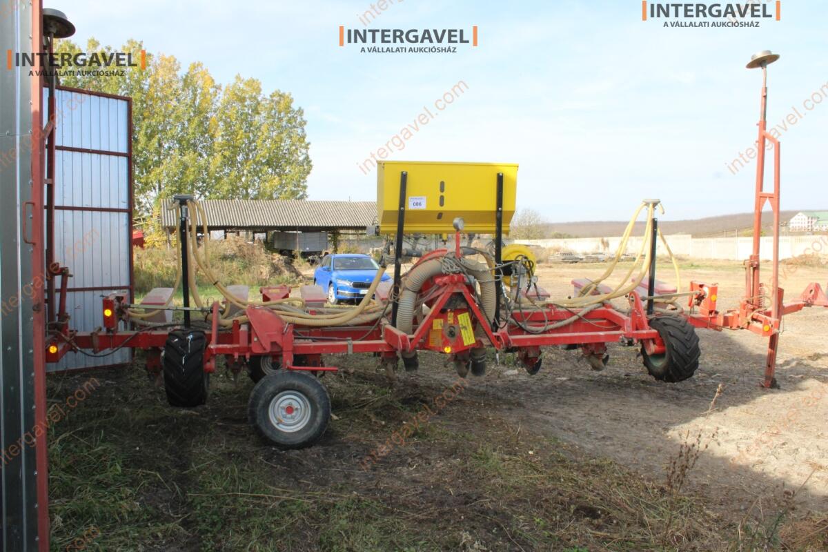 Szemenkénti vetőgép - Kverneland 2