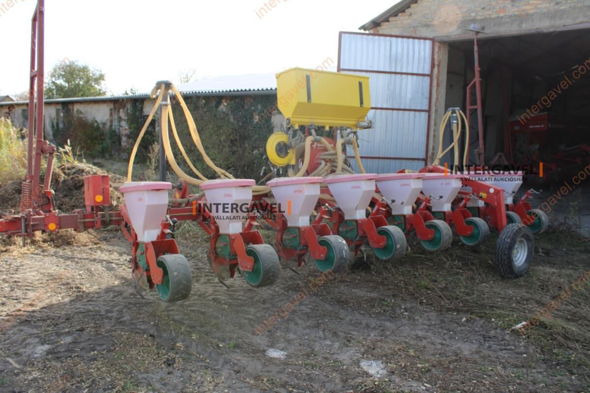 Szemenkénti vetőgép - Kverneland 4