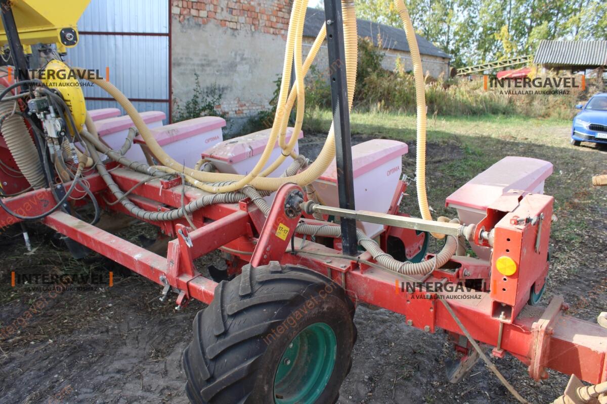 Szemenkénti vetőgép - Kverneland 10