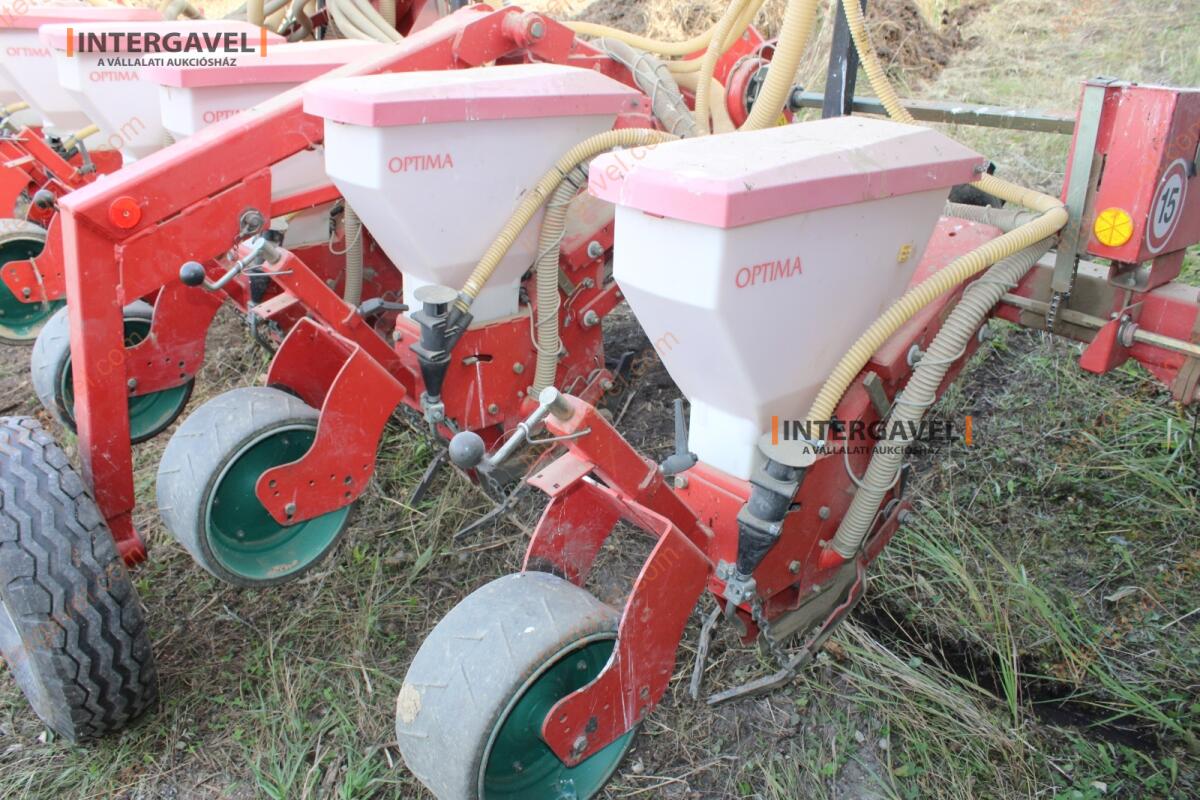 Szemenkénti vetőgép - Kverneland 19