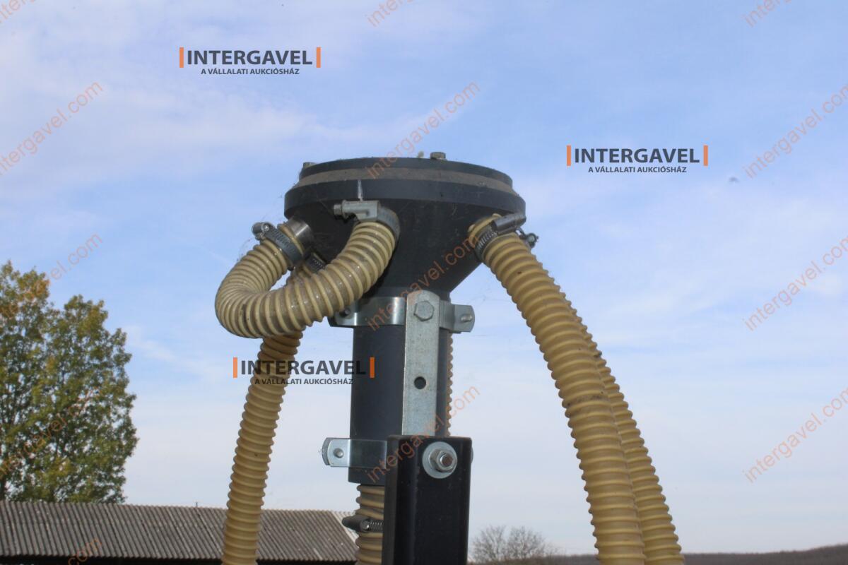 Szemenkénti vetőgép - Kverneland 22