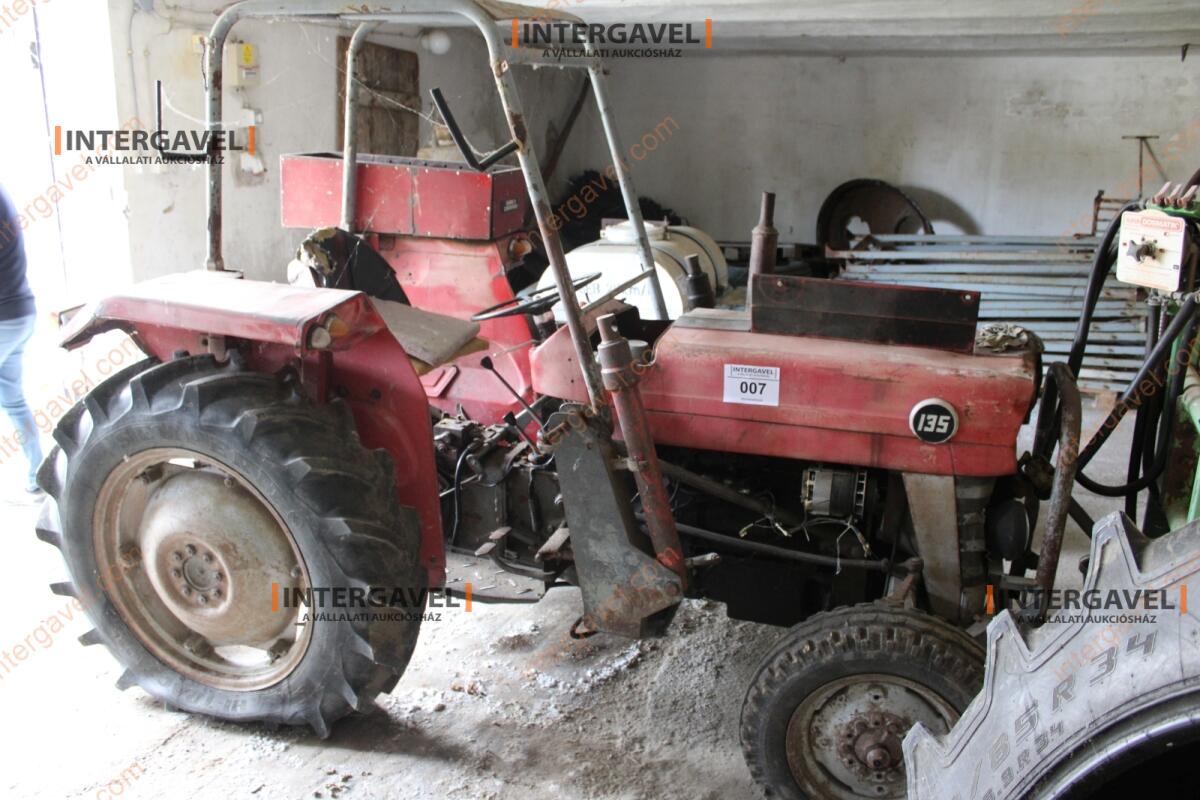 Traktor - Massey Fergusson