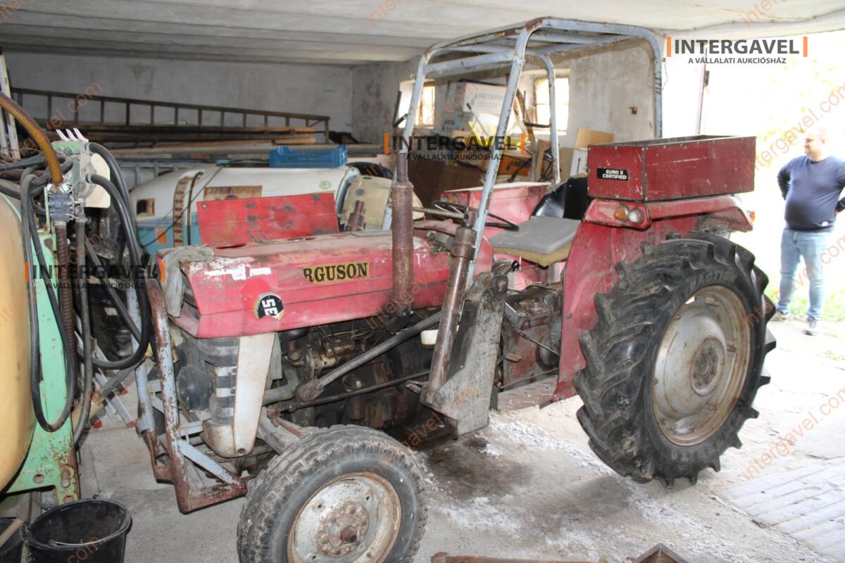 Traktor - Massey Fergusson 7