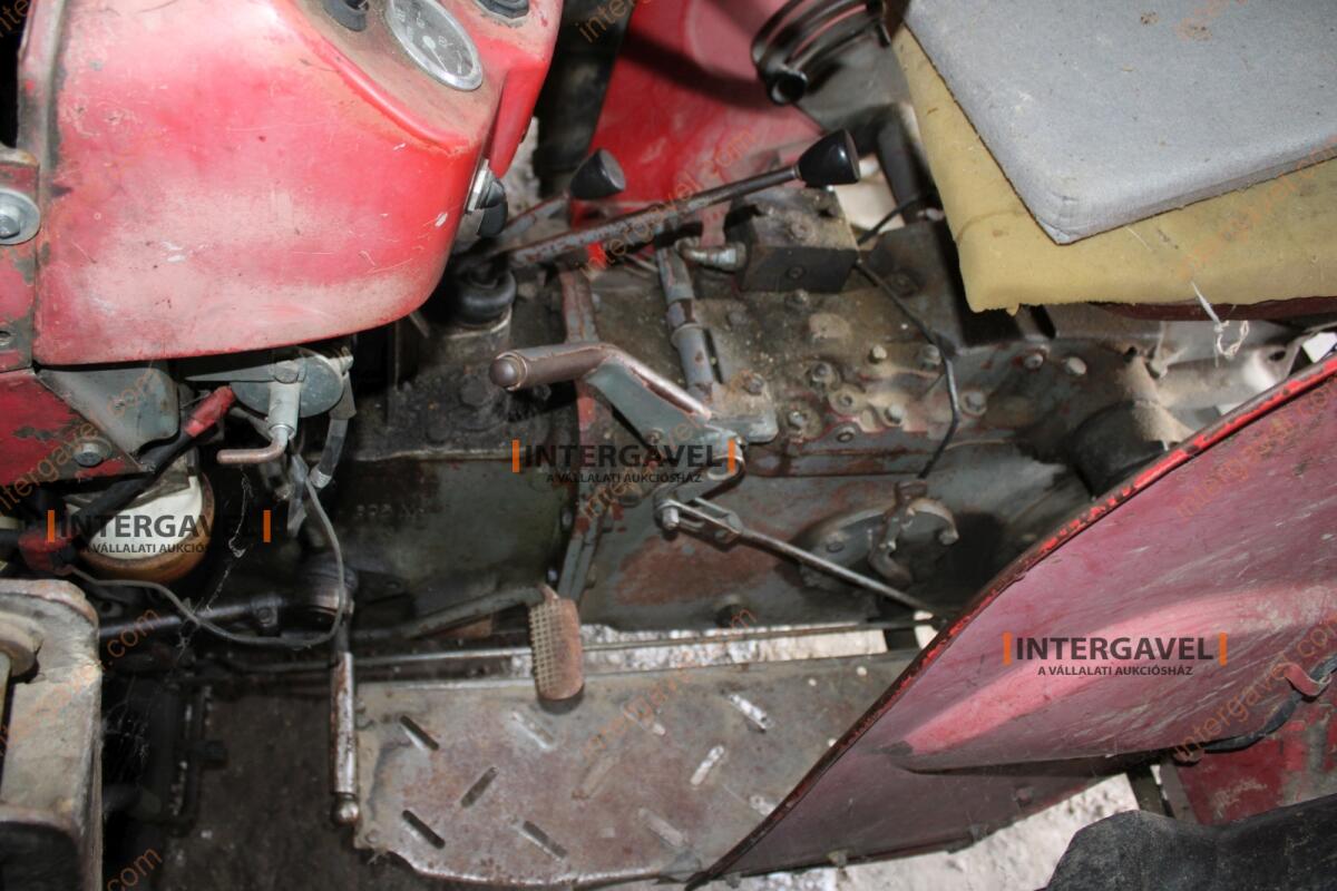 Traktor - Massey Fergusson 10