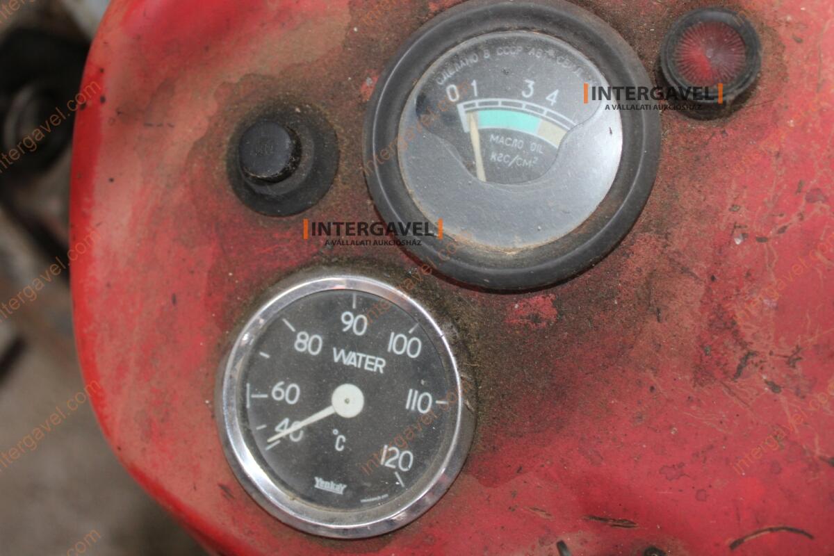 Traktor - Massey Fergusson 15