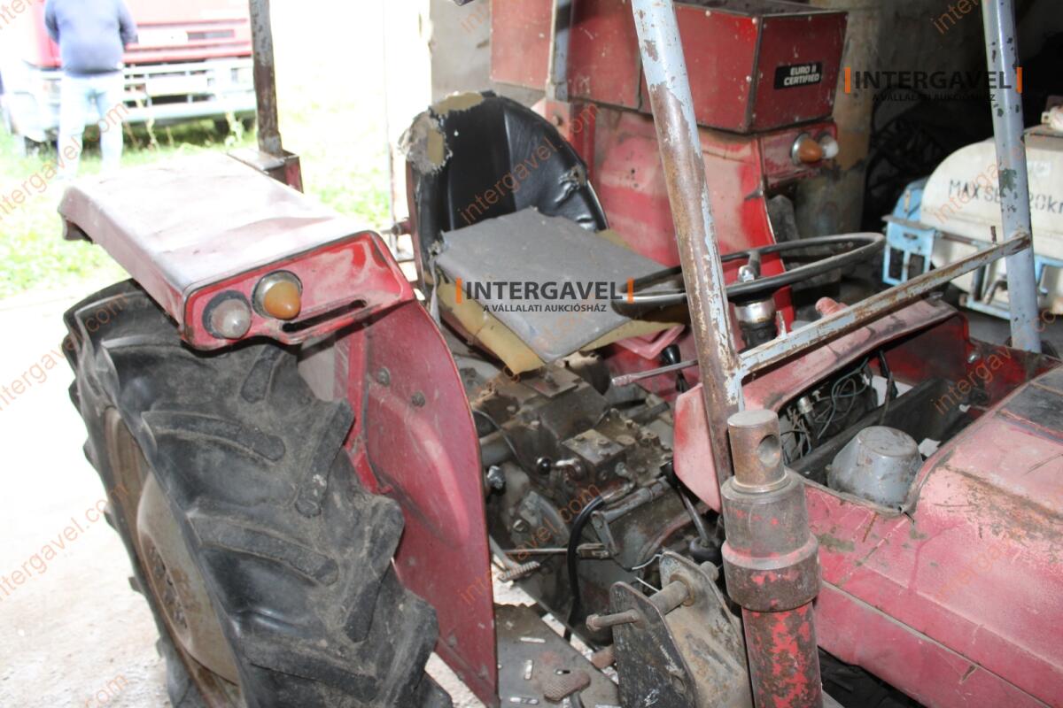 Traktor - Massey Fergusson 19