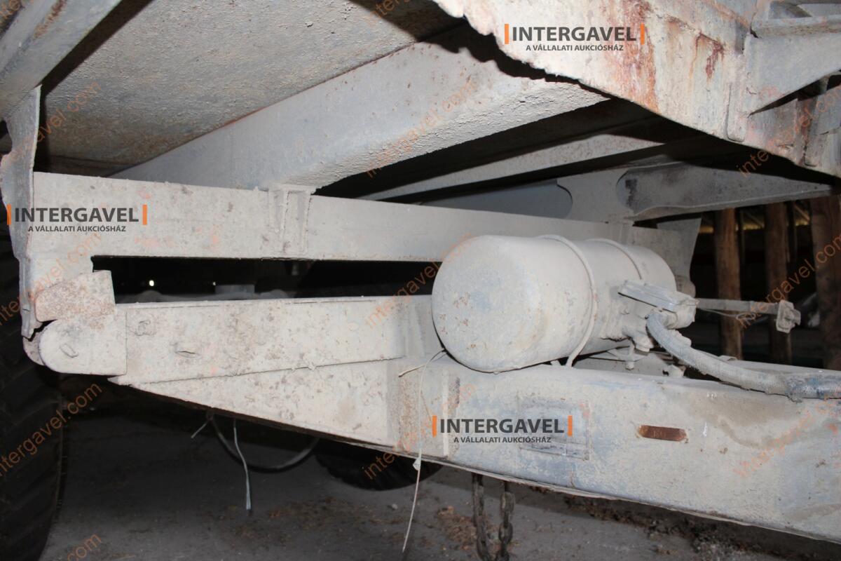 Pótkocsi - Erdőgép 9