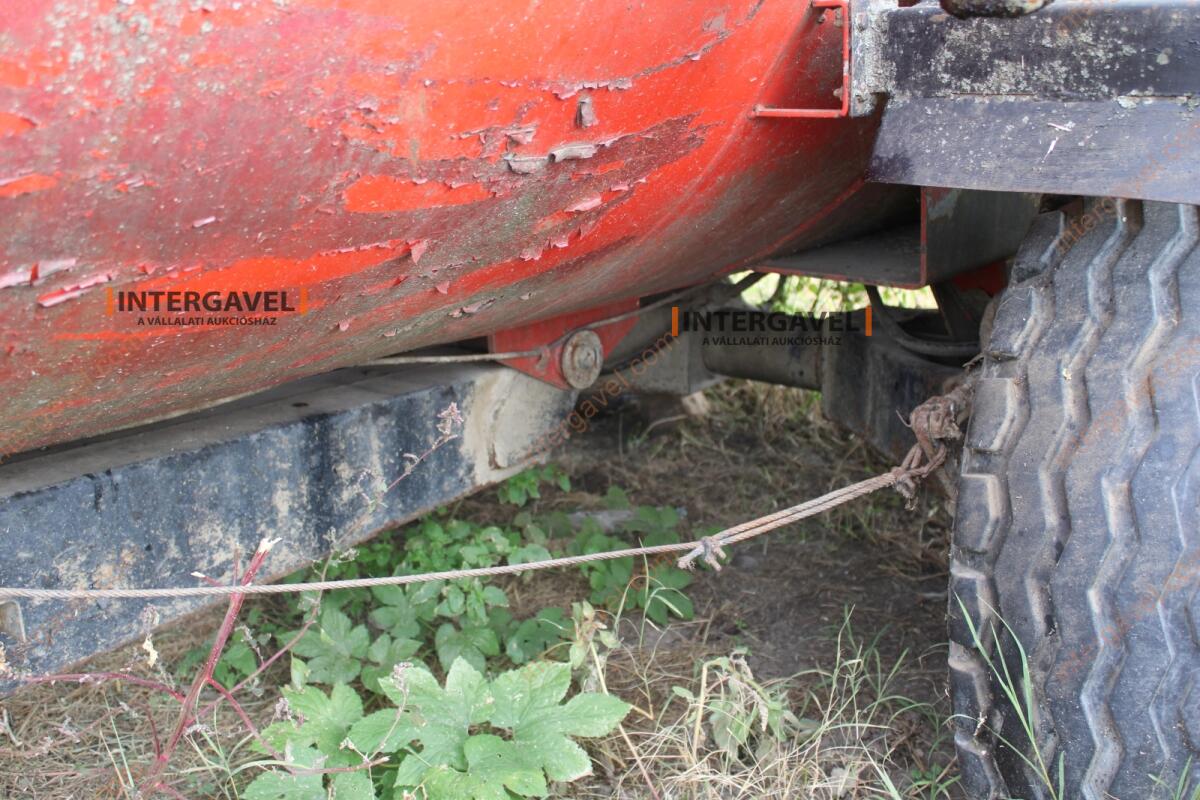 Tartálykocsi - DETK 18