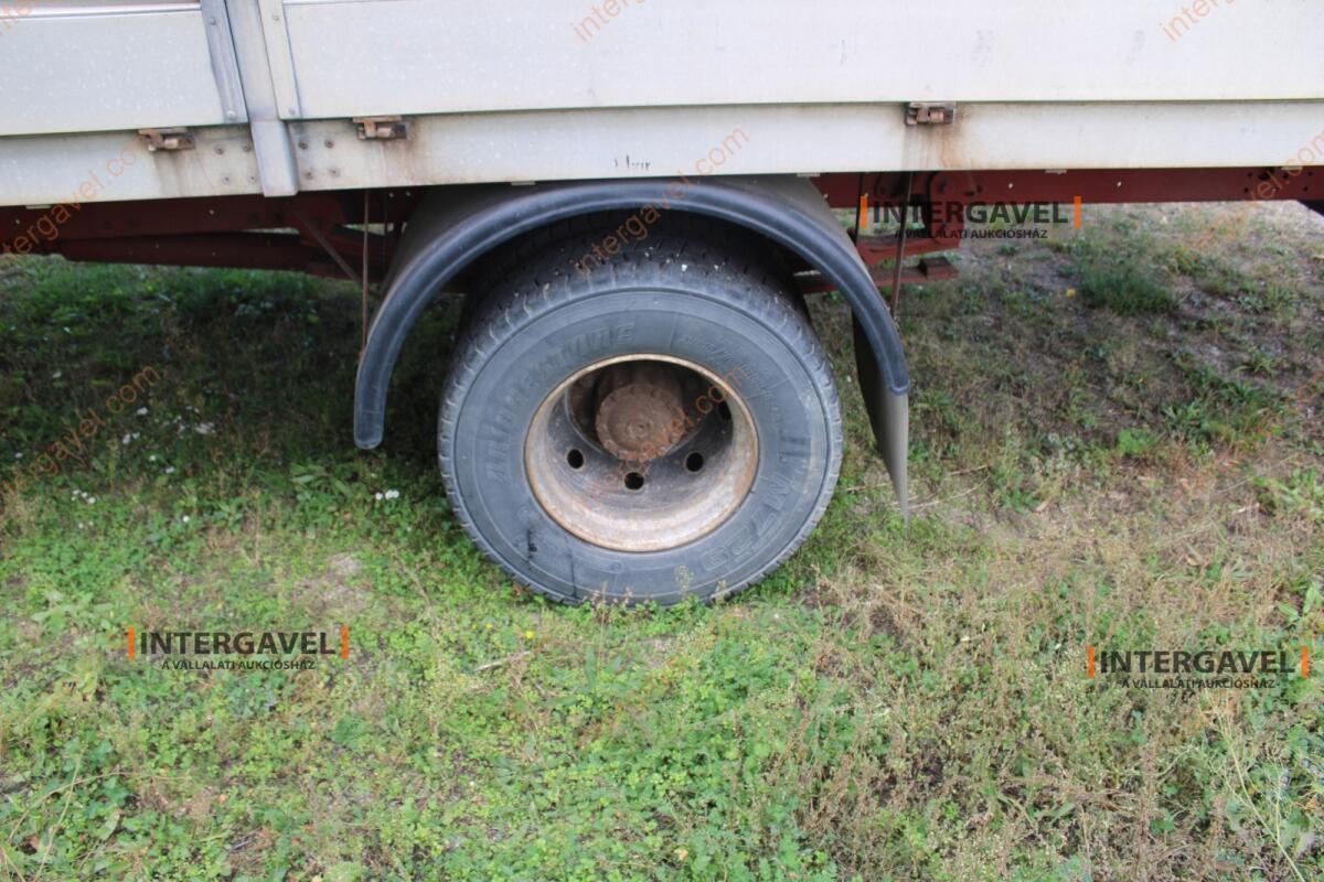 Teherautó - Iveco 13