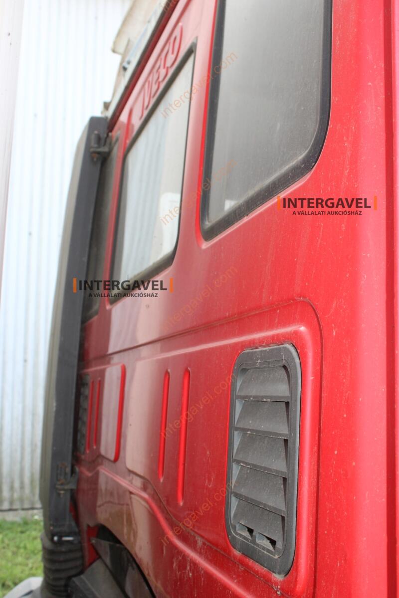 Teherautó - Iveco 27