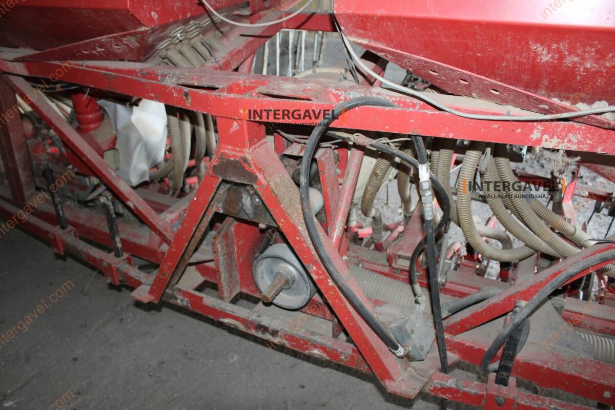 Gabonavetőgép - Kverneland 5