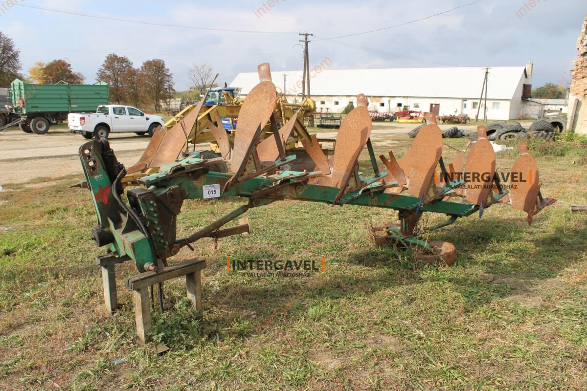 Váltvaforgató eke - Regent