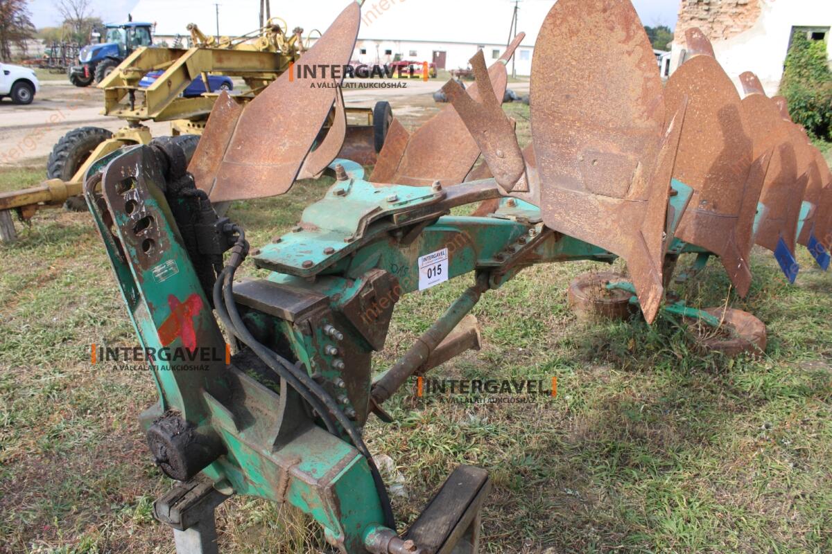 Váltvaforgató eke - Regent 5