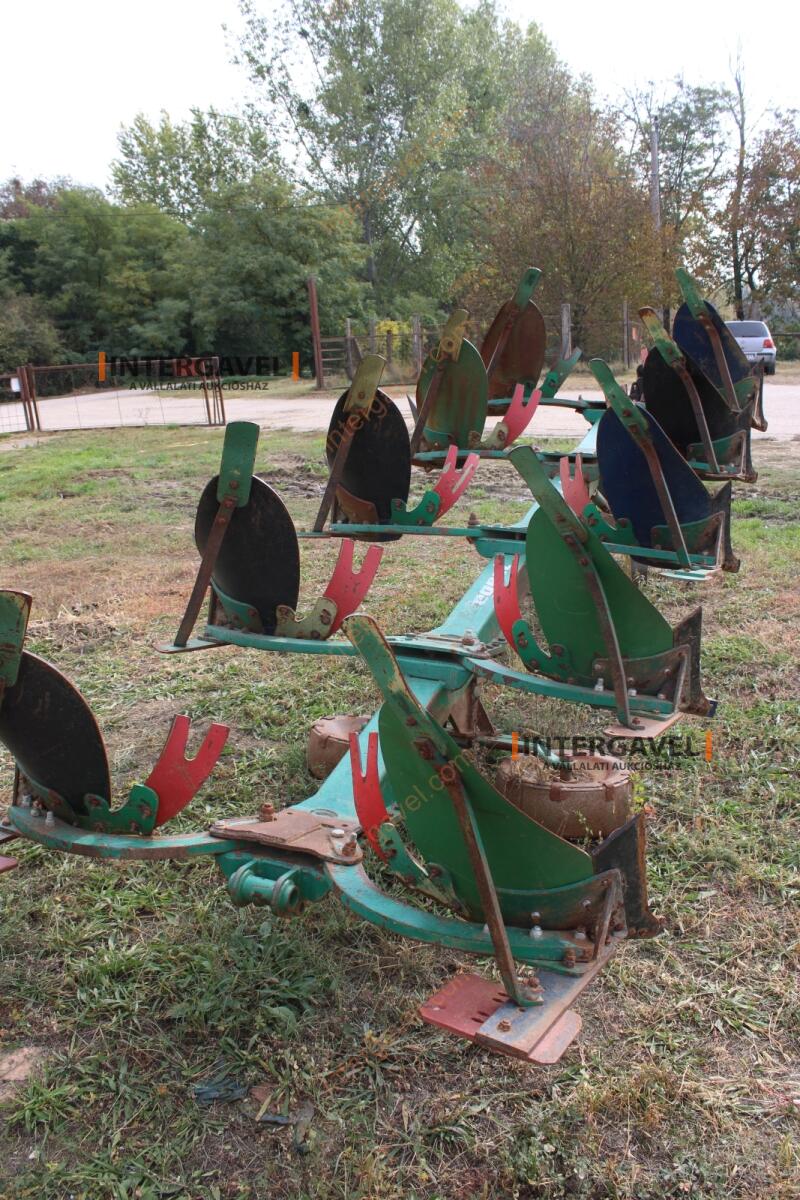 Váltvaforgató eke - Regent 9