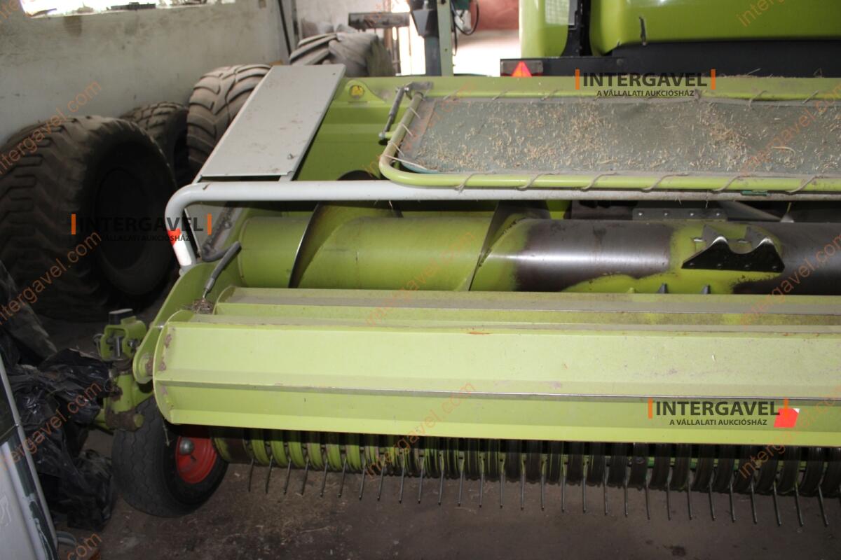 Rendfelszedő - Claas 3