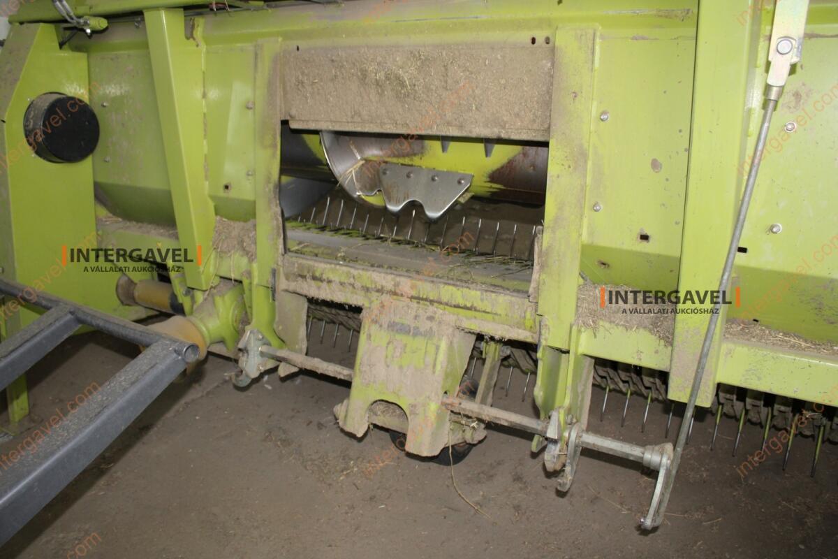 Rendfelszedő - Claas 8