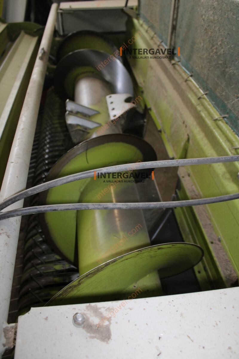 Rendfelszedő - Claas 10