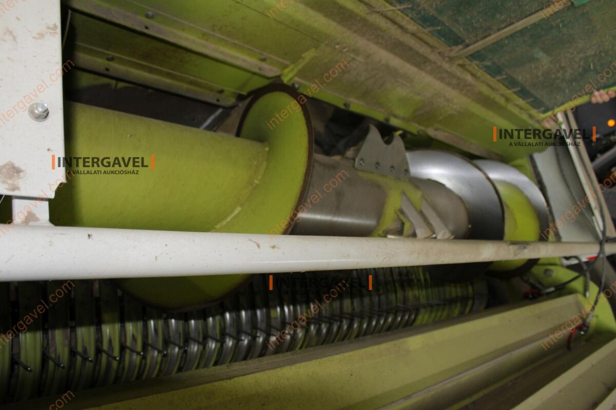 Rendfelszedő - Claas 11