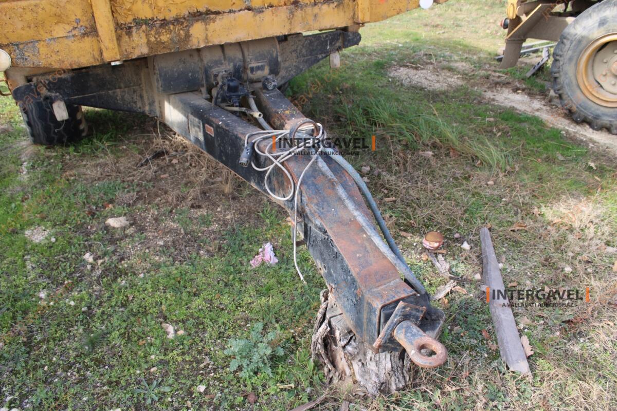 Pótkocsi- Erdőgép 8