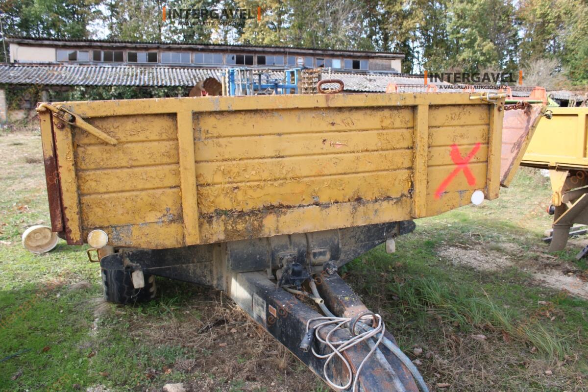 Pótkocsi- Erdőgép 9