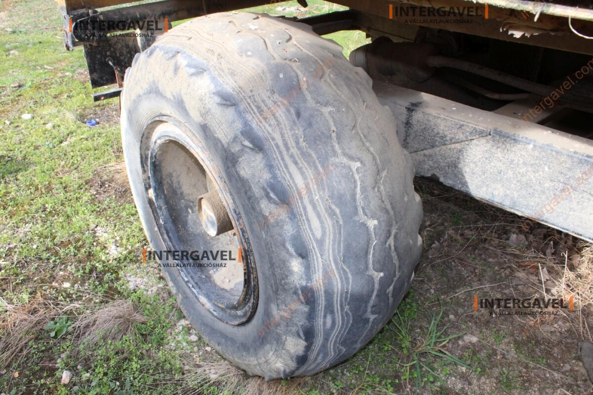 Pótkocsi- Erdőgép 12