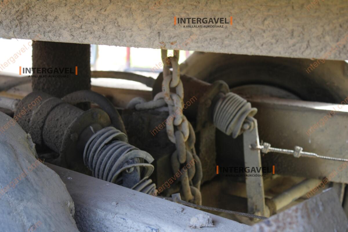 Pótkocsi- Erdőgép 17