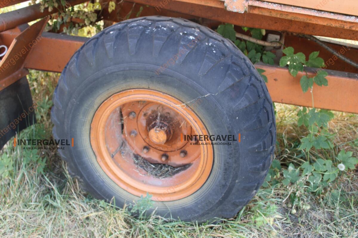 Pótkocsi - Erdőgép 10