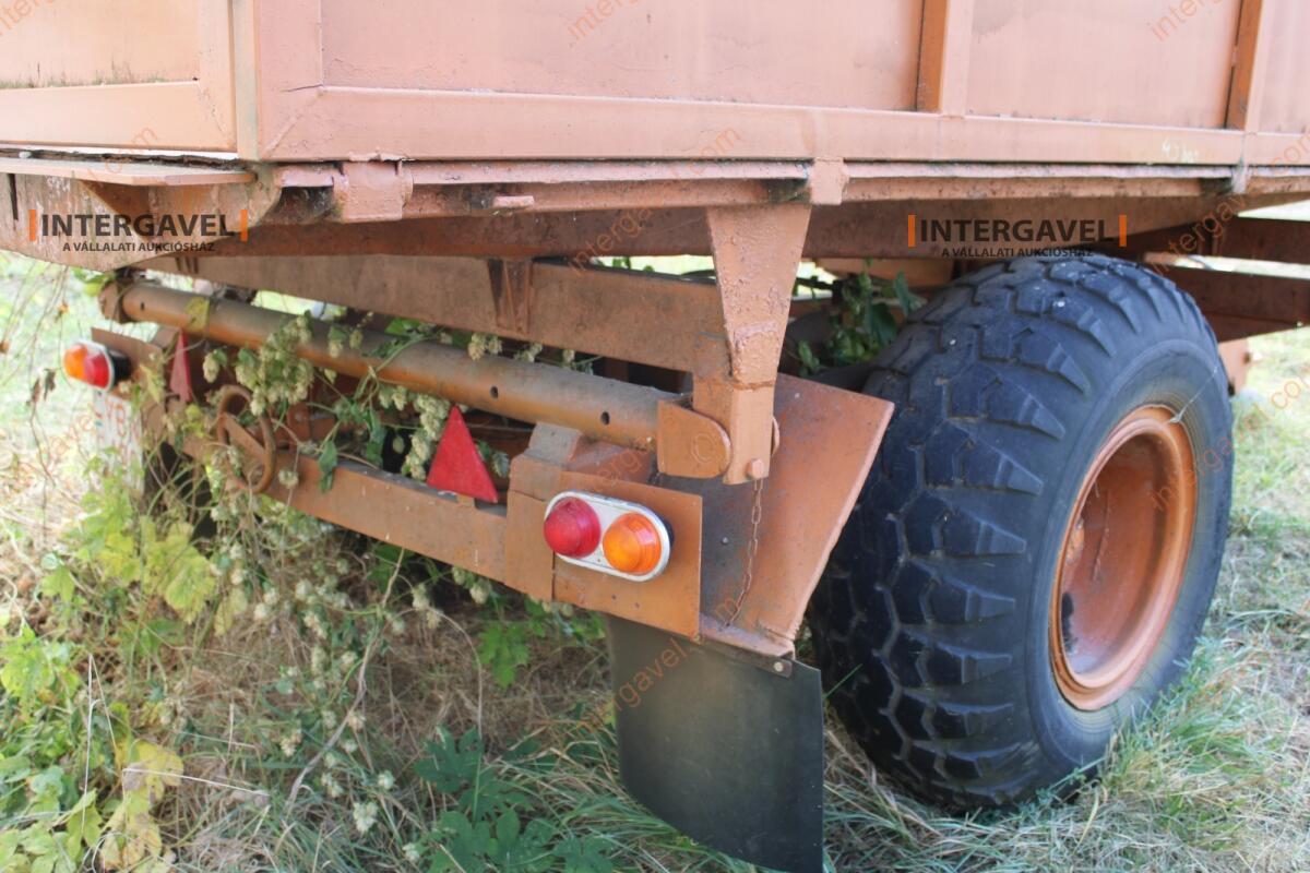 Pótkocsi - Erdőgép 12