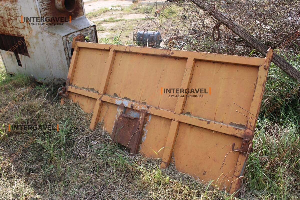 Pótkocsi - Erdőgép 22