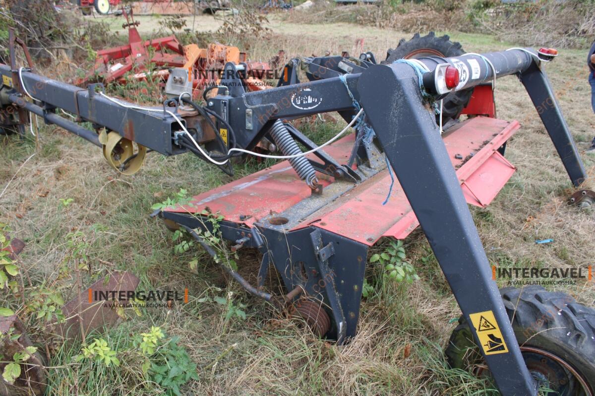 Vontatott tárcsás kasza - Kverneland 2