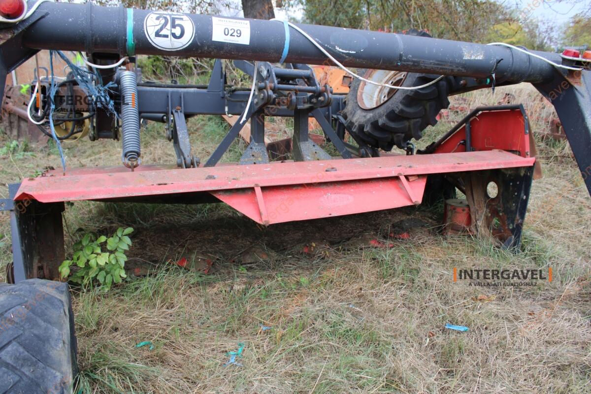 Vontatott tárcsás kasza - Kverneland 8