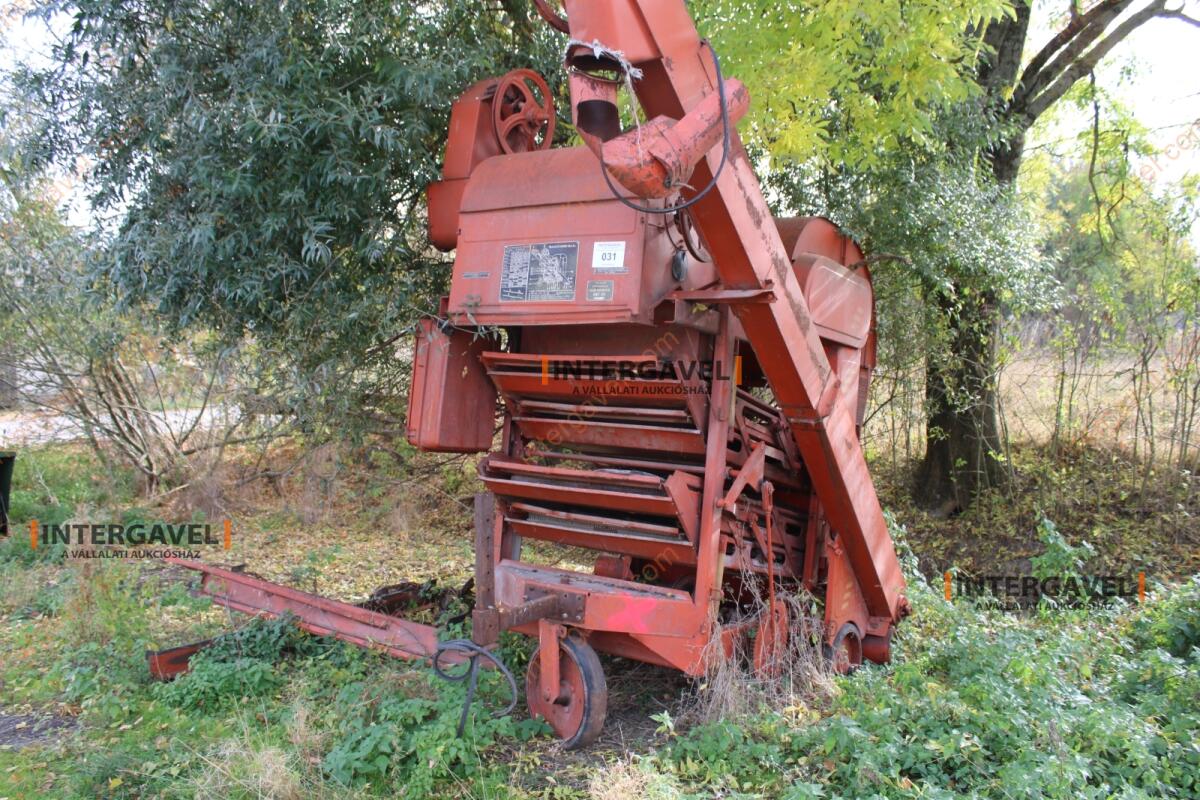 Önjáró magtisztító 2