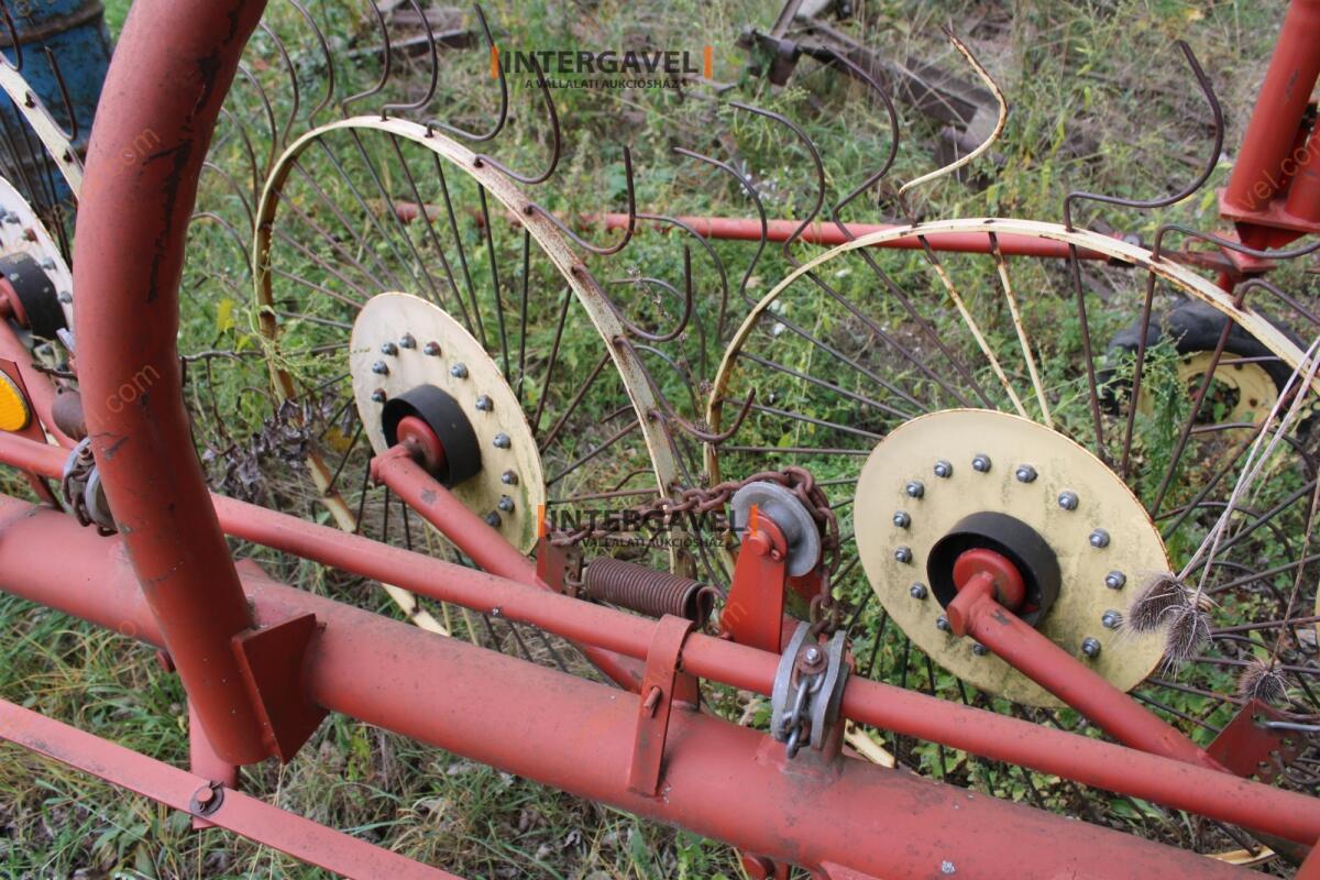Csillagkerekes vontatott rendsodró 7