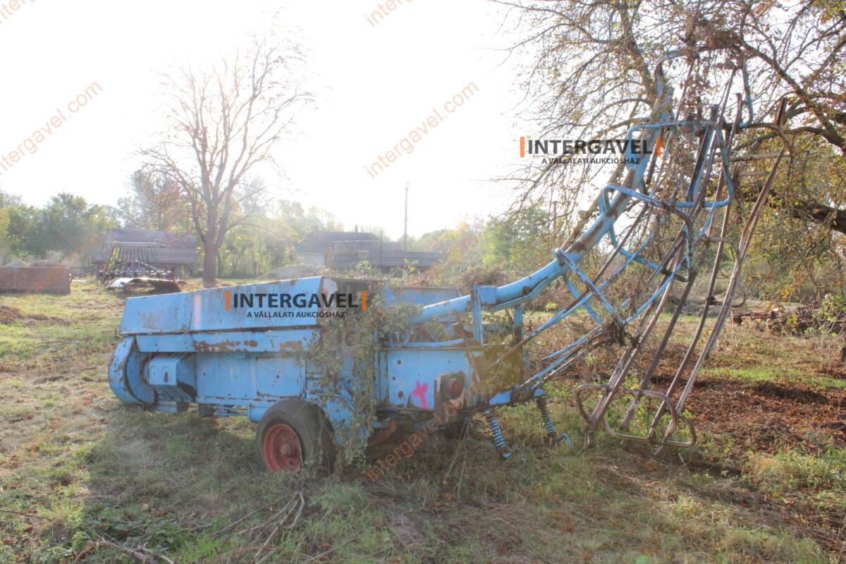 Kiskocka bálázó 2