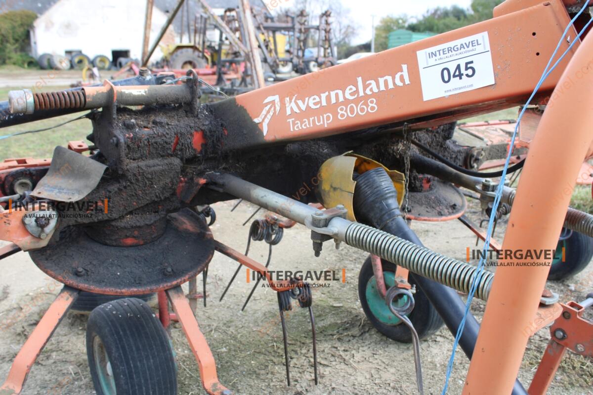 Rendterítő - Kverneland 12