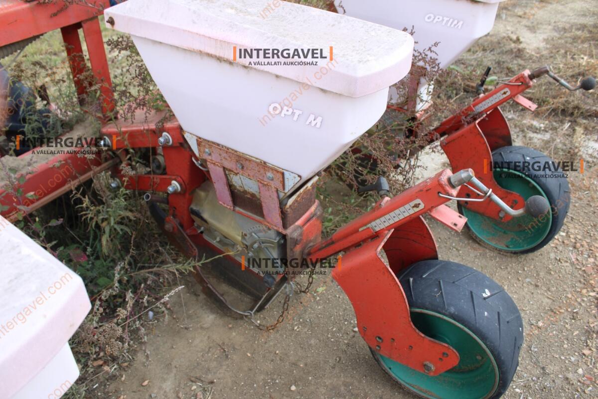 Szemenkénti vetőgép - Kvernaland 14