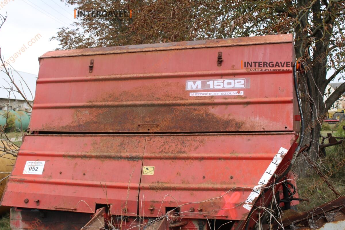 Takarmánykeverő, kiosztókocsi 7