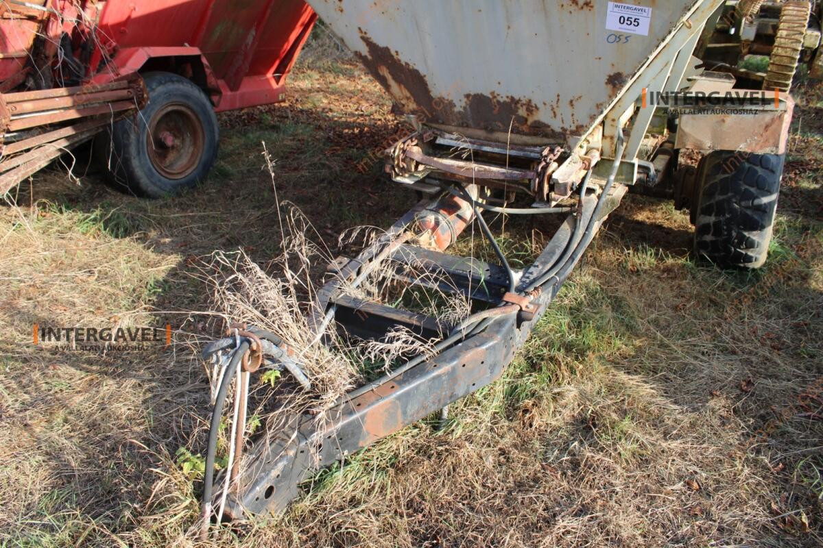 Vontatott műtrágyaszóró 6